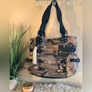 NWT B McKowsky Kimberly Camo Bag